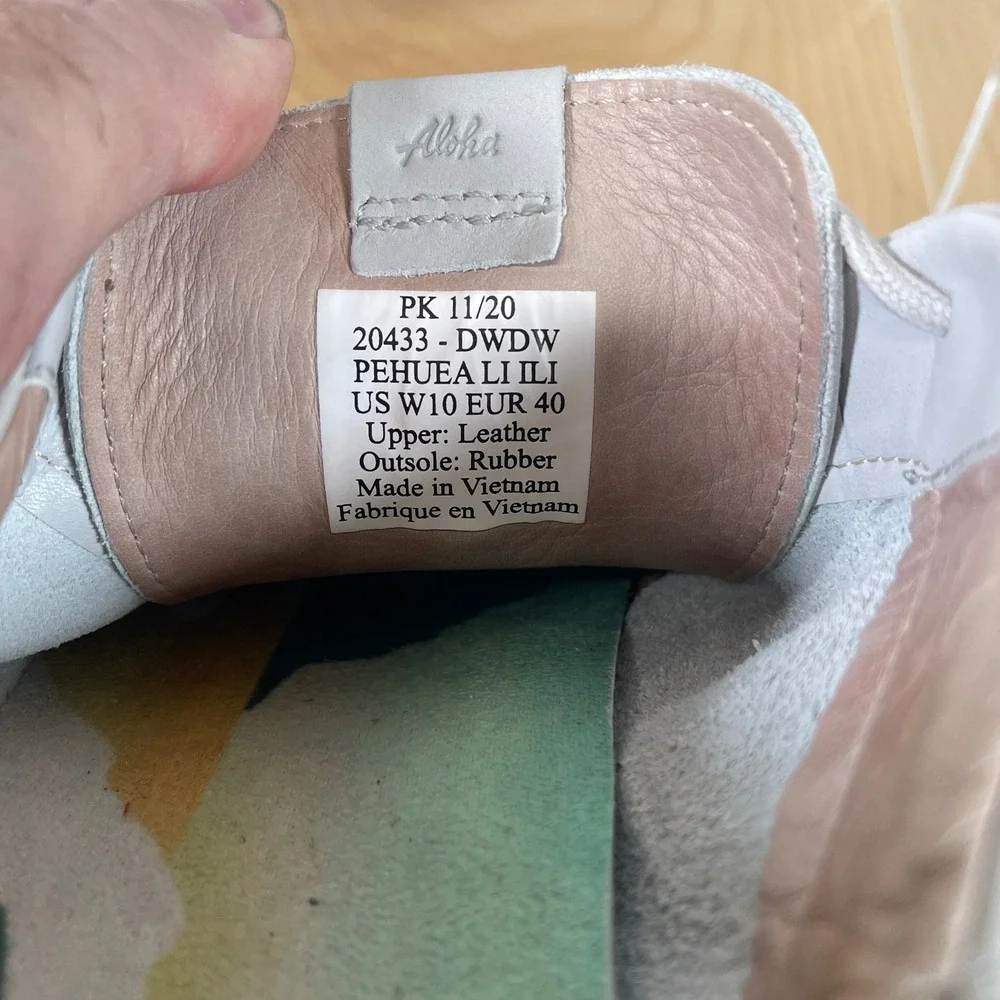 OluKai Pehuea Li Ili Women's Leather Sneakers Light Gray‎ Casual Shoes